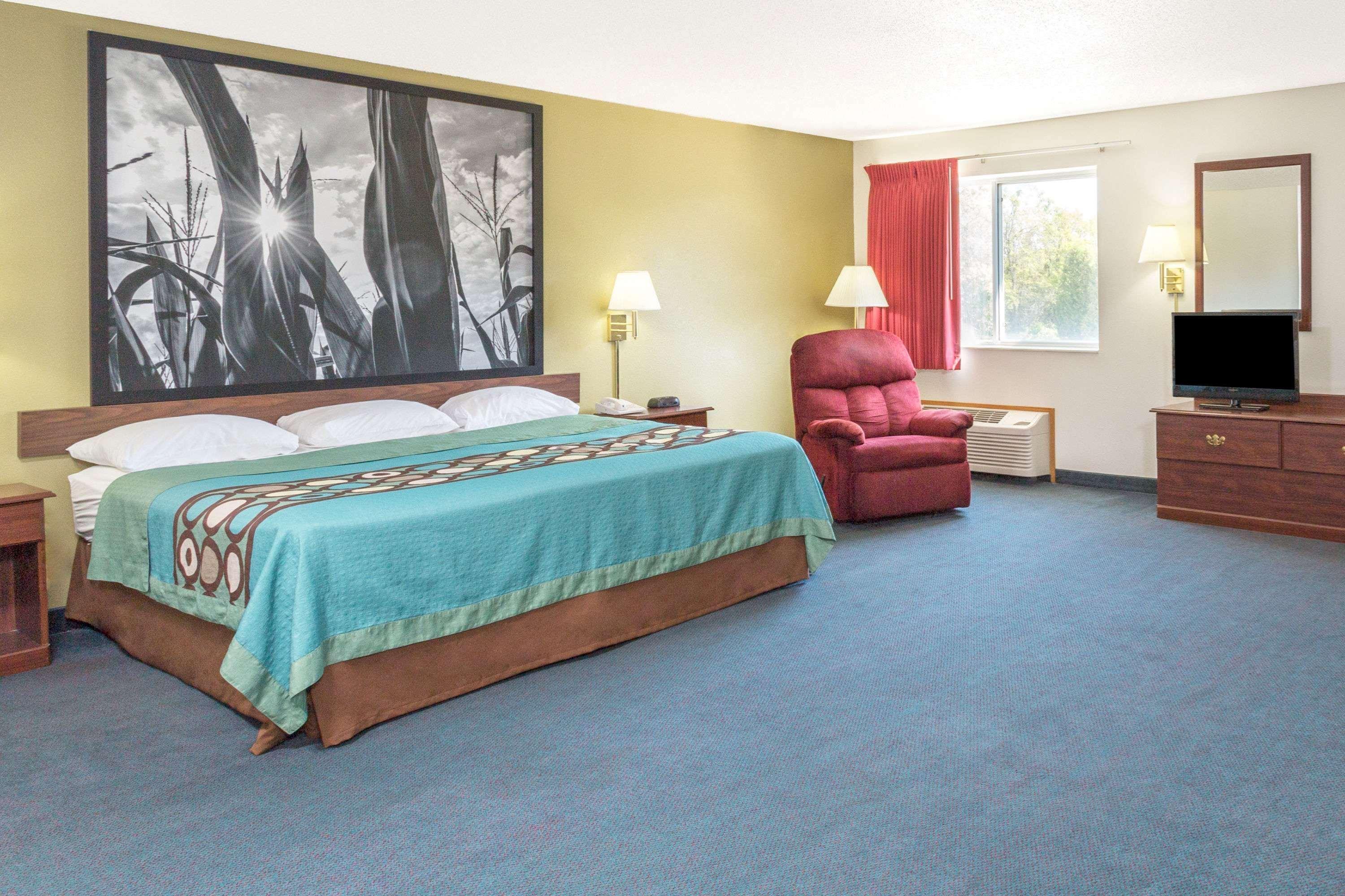 Super 8 By Wyndham Cresco Ia Hotel Eksteriør billede